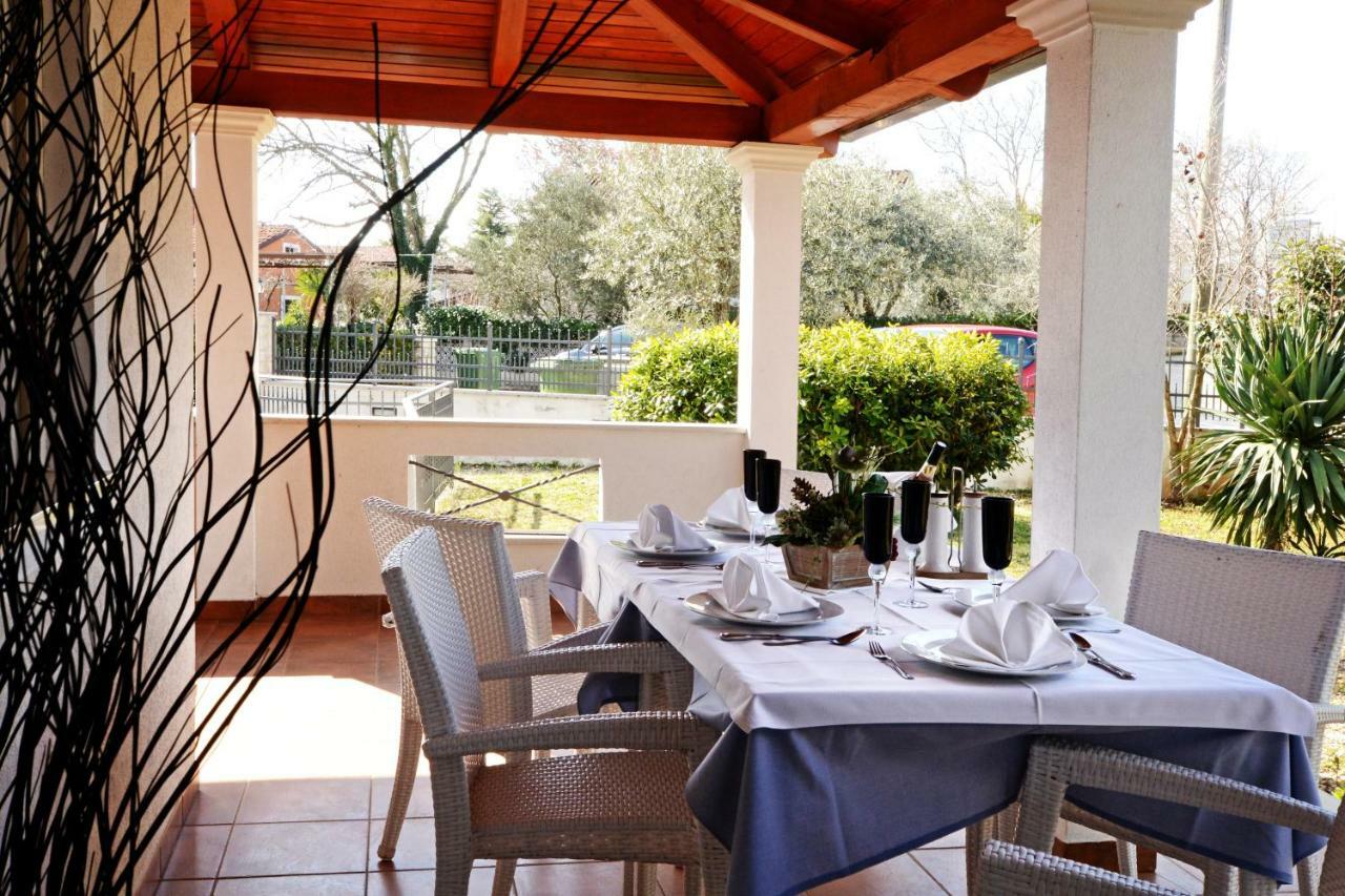 Villa Zare Porec Esterno foto