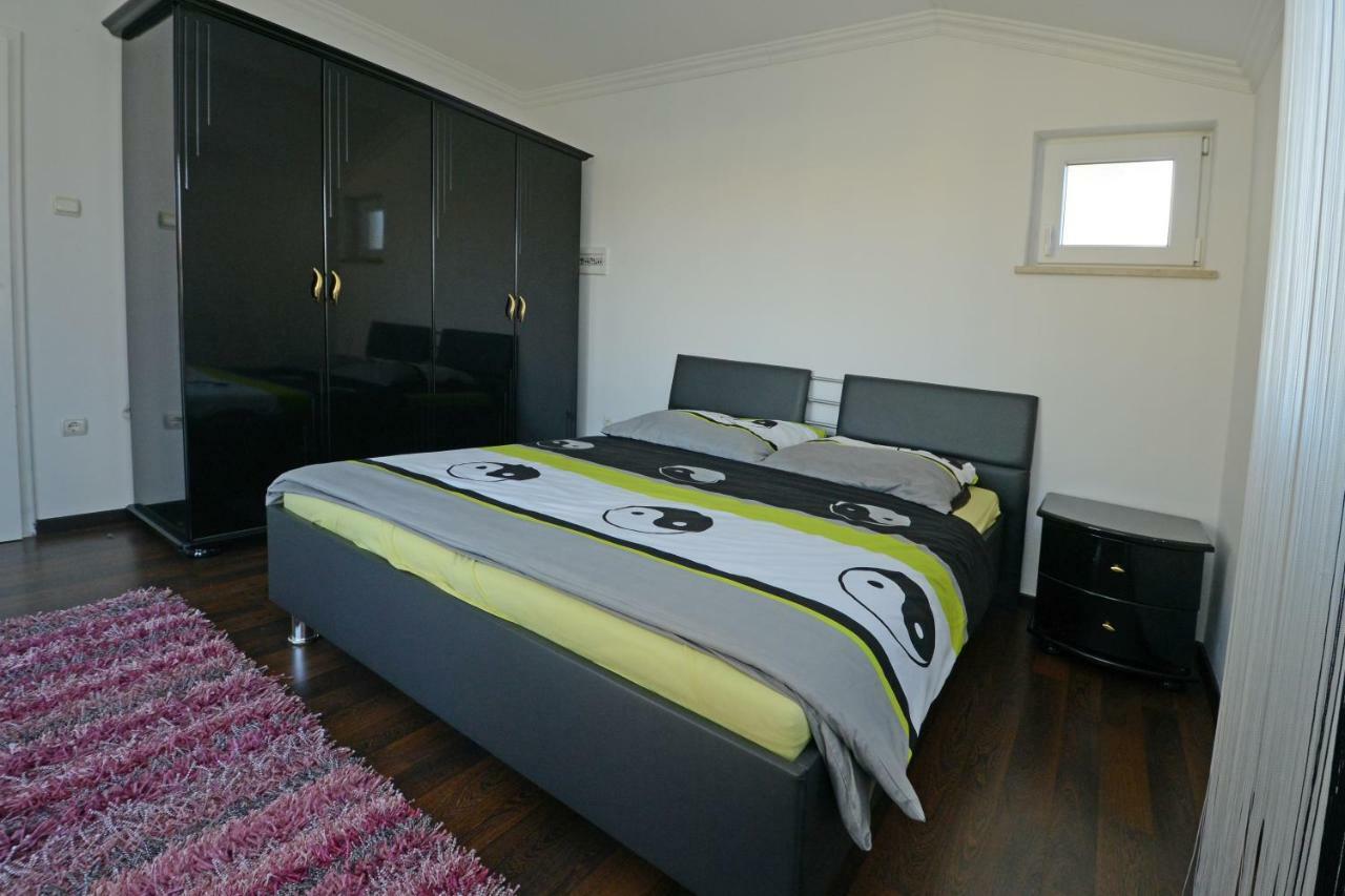 Villa Zare Porec Esterno foto