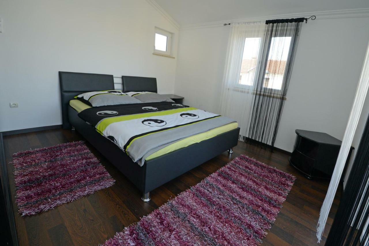 Villa Zare Porec Esterno foto