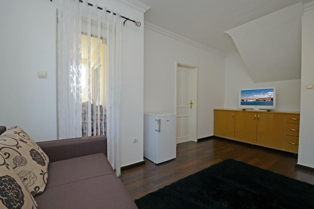 Villa Zare Porec Esterno foto