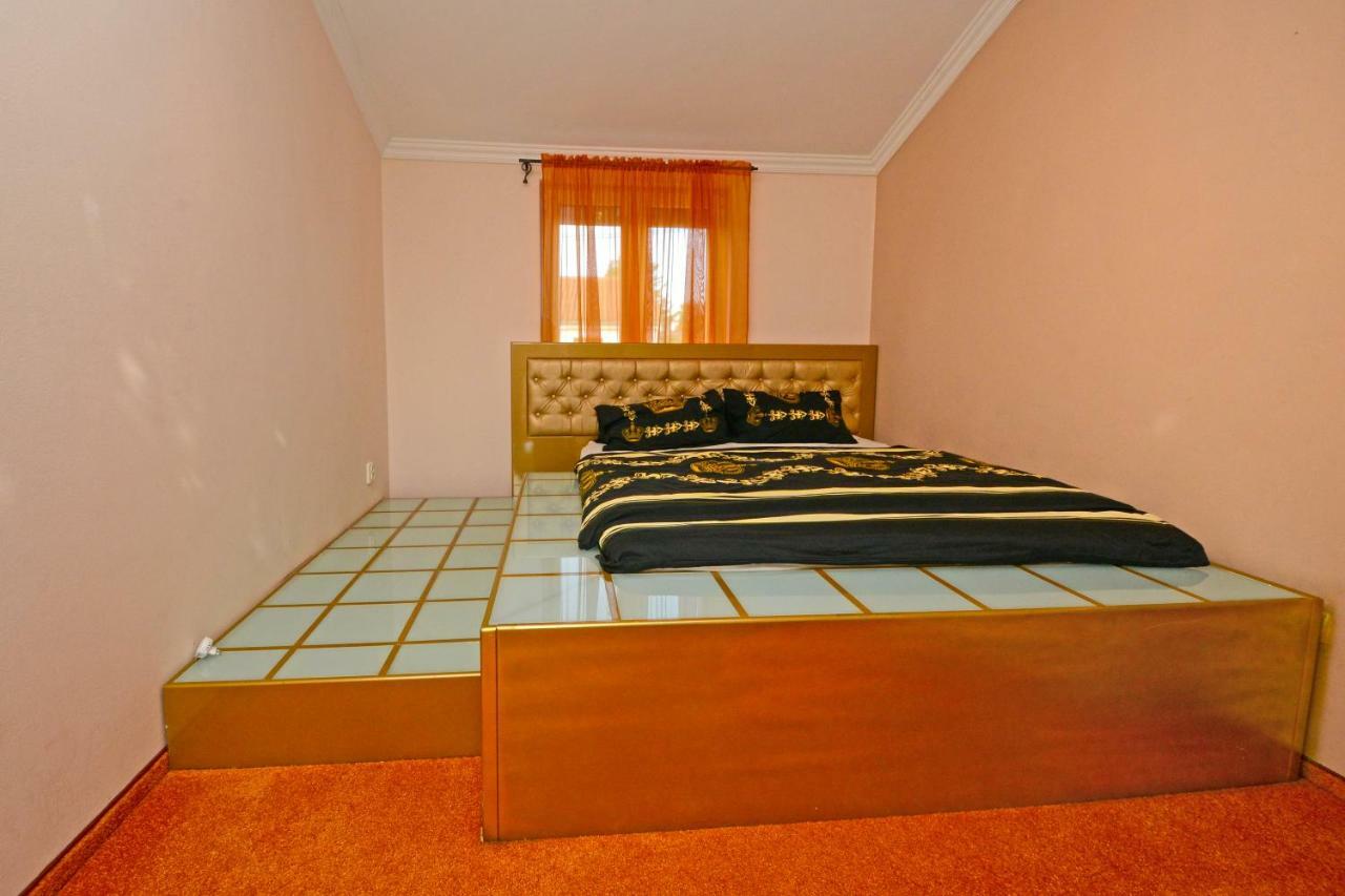 Villa Zare Porec Esterno foto