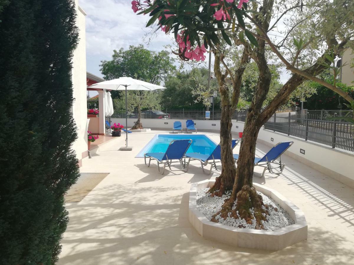 Villa Zare Porec Esterno foto